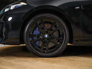 BMW M135i xDrive *Werksgarantie*Harman/Kardon*360° Kamera*
