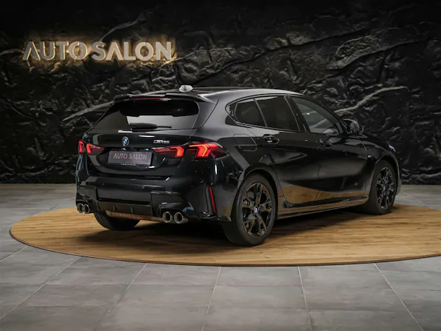 BMW M135i xDrive *Werksgarantie*Harman/Kardon*360° Kamera*