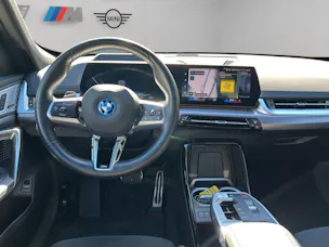BMW iX1 xDrive 30 M Sport