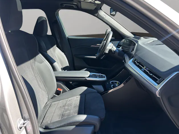 BMW iX1 xDrive 30 M Sport