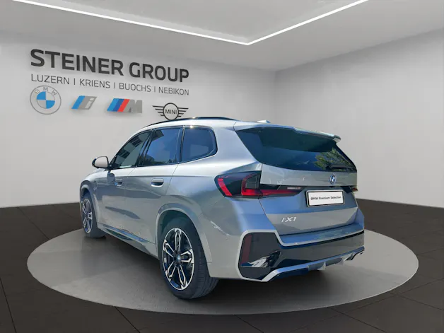 BMW iX1 xDrive 30 M Sport