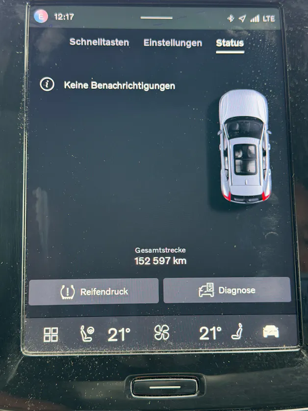 VOLVO XC40 P8 Twin Pro AWD SOH 92% ***Anhängerkupplung 1500Kg***