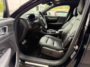VOLVO XC40 P8 Twin Pro AWD SOH 92% ***Anhängerkupplung 1500Kg***