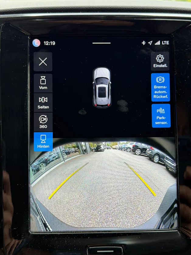 VOLVO XC40 P8 Twin Pro AWD SOH 92% ***Anhängerkupplung 1500Kg***