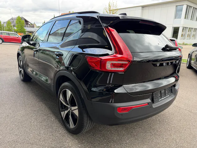 VOLVO XC40 P8 Twin Pro AWD SOH 92% ***Anhängerkupplung 1500Kg***