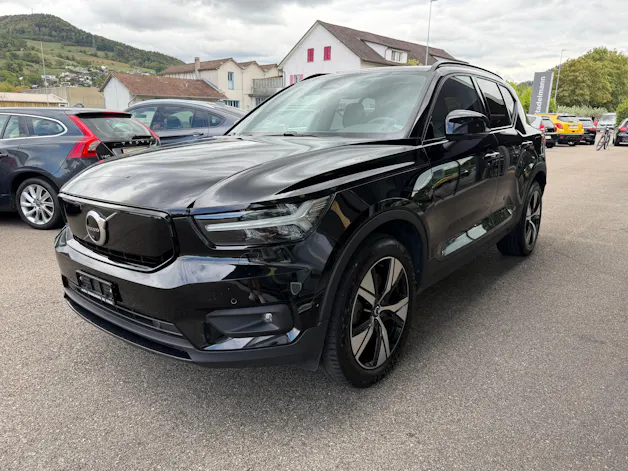 VOLVO XC40 P8 Twin Pro AWD SOH 92% ***Anhängerkupplung 1500Kg***