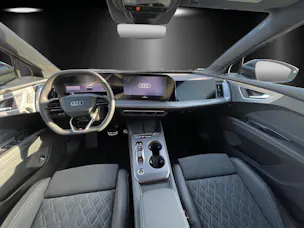 AUDI Q4 e-tron SUV quattro performance Swiss Ski