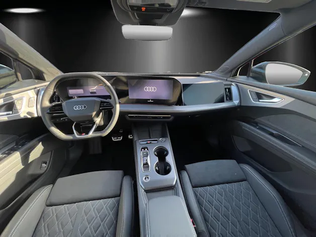 AUDI Q4 e-tron SUV quattro performance Swiss Ski