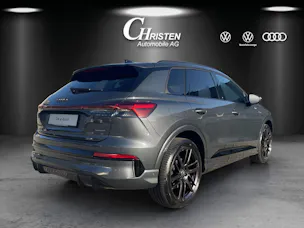 AUDI Q4 e-tron SUV quattro performance Swiss Ski