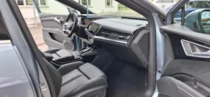 AUDI Q4 e-tron 50 quattro