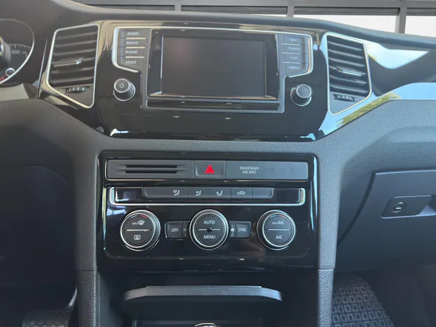 VW Golf Sportsvan 2.0 TDI Highline DSG