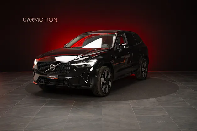 VOLVO XC60 2.0 T8 TE Plus Dark eAWD / Panorama / 360°Kamera / Harman/Kardon