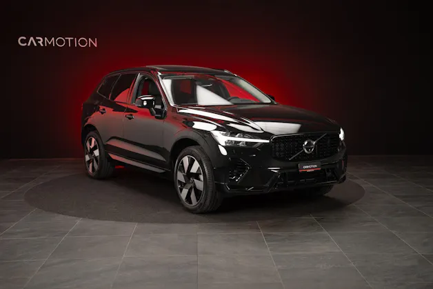 VOLVO XC60 2.0 T8 TE Plus Dark eAWD / Panorama / 360°Kamera / Harman/Kardon