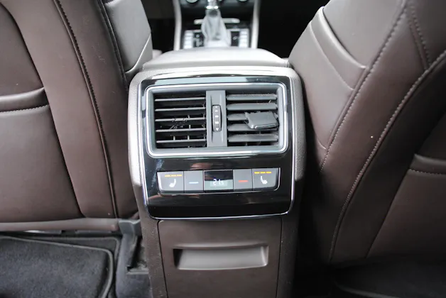 SKODA Superb Combi 2.0 TDi L&K 4x4 DSG
