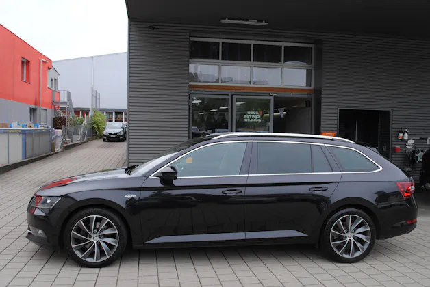 SKODA Superb Combi 2.0 TDi L&K 4x4 DSG
