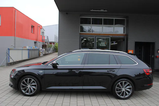 SKODA Superb Combi 2.0 TDi L&K 4x4 DSG
