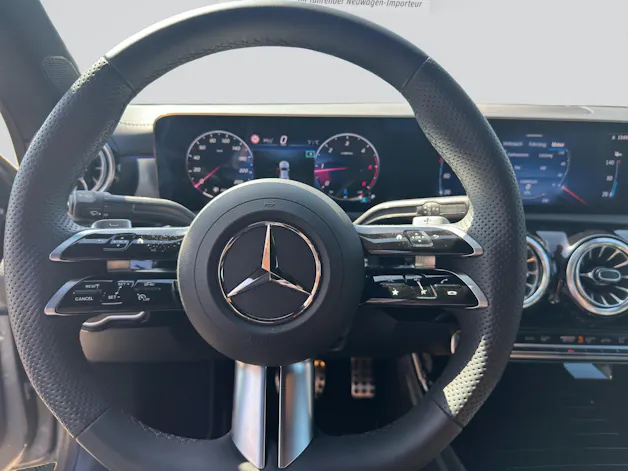MERCEDES-BENZ CLA 200 d 8G-DCT AMG Edition Night