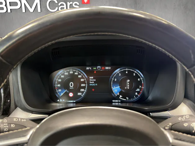 VOLVO XC60 2.0 T6 R-Design AWD