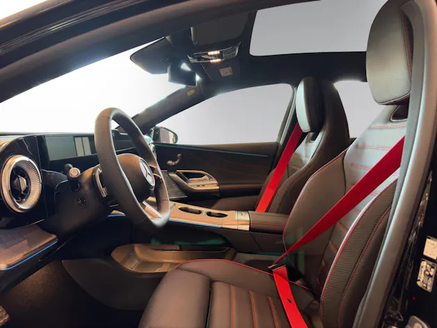 MERCEDES-BENZ C 400 EQ