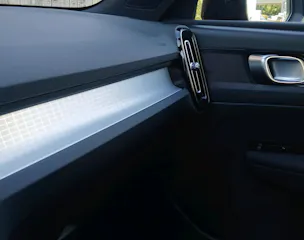 VOLVO XC40 2.0 B3 MH Core