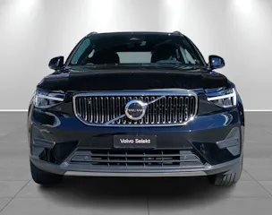 VOLVO XC40 2.0 B3 MH Core