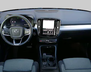 VOLVO XC40 2.0 B3 MH Core