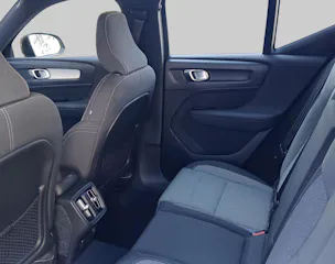VOLVO XC40 2.0 B3 MH Core