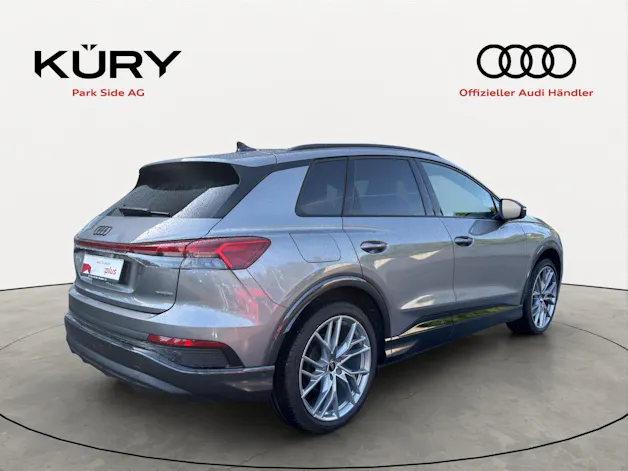 AUDI Q4 50 e-tron quattro 299PS