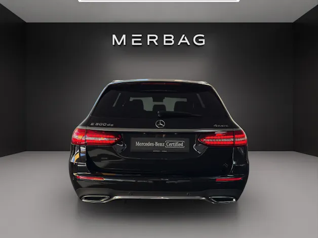 MERCEDES-BENZ E 300 de T 4Matic AMG Line 9G-Tronic
