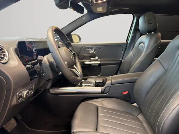 MERCEDES-BENZ GLA 250 4Matic Progressive 8G-DCT