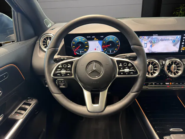 MERCEDES-BENZ GLA 250 4Matic Progressive 8G-DCT