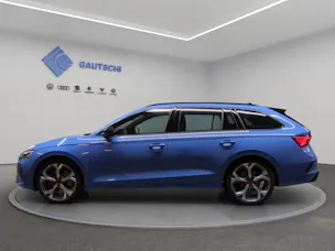 SKODA Octavia Combi 2.0 TSI DSG RS 30 Years Edition
