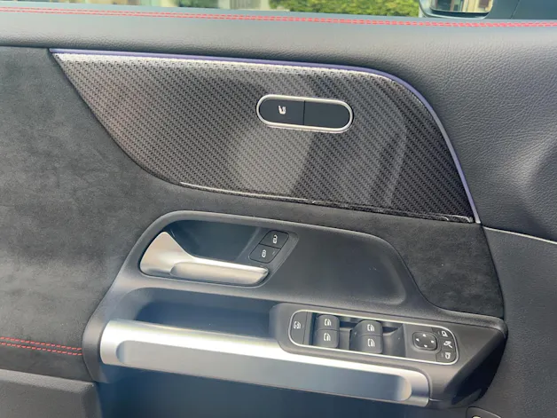 MERCEDES-BENZ GLB 200 7G-Tronic