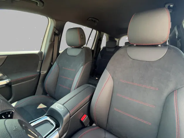 MERCEDES-BENZ GLB 200 7G-Tronic