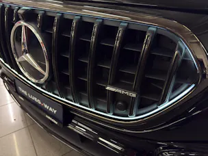 MERCEDES-BENZ E 53 AMG Hybrid 4M / DISTRONIC / 360 Grad Kamera / Panorama-Dach