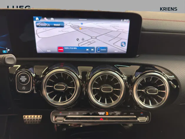 MERCEDES-BENZ CLA 45 S 4M+ AMG / DISTRONIC / 360 Grad Kamera / Real Performance Sound