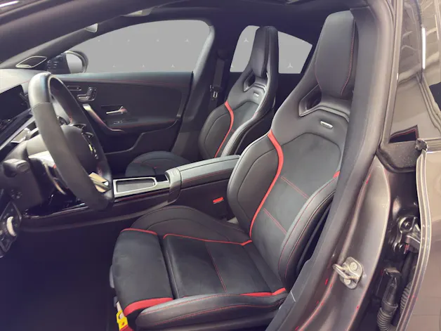 MERCEDES-BENZ CLA 45 S 4M+ AMG / DISTRONIC / 360 Grad Kamera / Real Performance Sound