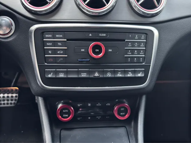 MERCEDES-BENZ GLA 250 AMG Line 4Matic 7G-DCT