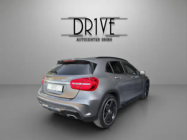 MERCEDES-BENZ GLA 250 AMG Line 4Matic 7G-DCT