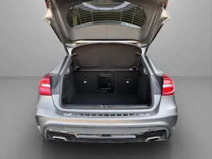 MERCEDES-BENZ GLA 250 AMG Line 4Matic 7G-DCT *Rückfahrkamera*Sitzheizung*Harman/Kardon Soundsystem uvm.*