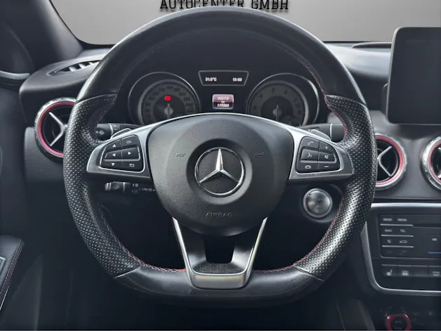MERCEDES-BENZ GLA 250 AMG Line 4Matic 7G-DCT