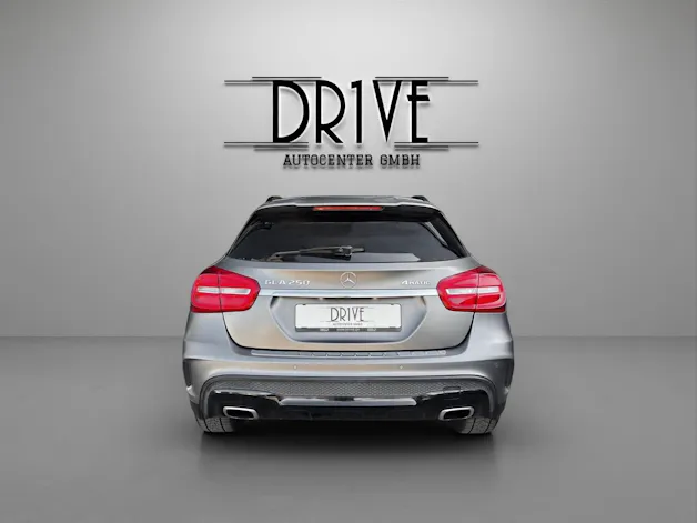 MERCEDES-BENZ GLA 250 AMG Line 4Matic 7G-DCT