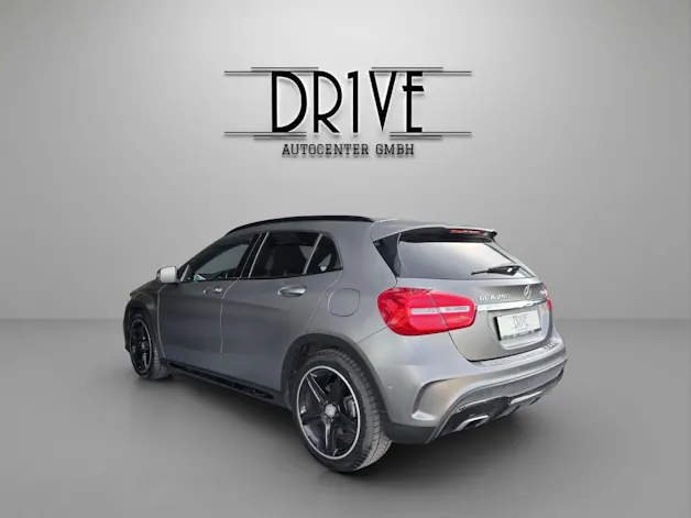 MERCEDES-BENZ GLA 250 AMG Line 4Matic 7G-DCT