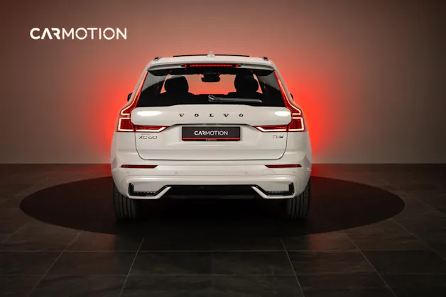VOLVO XC60 2.0 T8 TE Plus Dark eAWD / Panorama / 360°Kamera / Harman/Kardon / el.Heckklappe