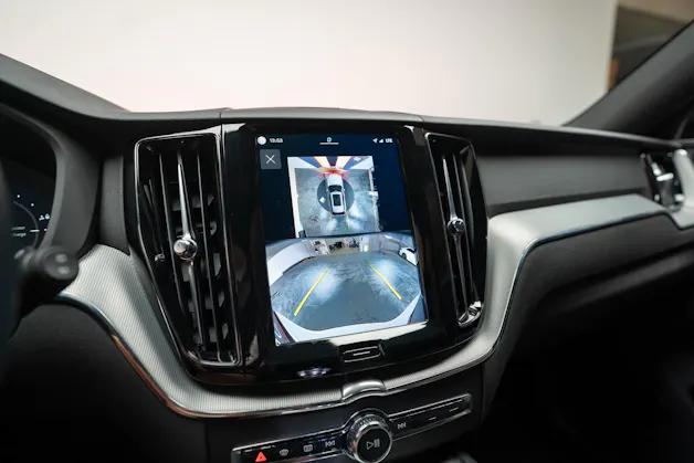 VOLVO XC60 2.0 T8 TE Plus Dark eAWD / Panorama / 360°Kamera / Harman/Kardon / el.Heckklappe