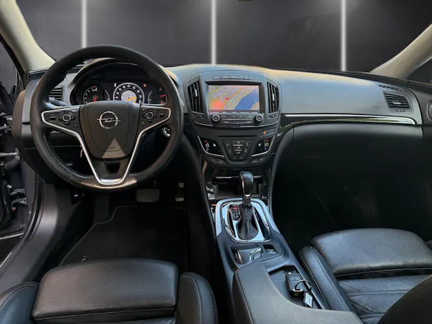 OPEL Insignia ST 2.0 Turbo Cosmo 4WD Aut.