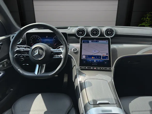 MERCEDES-BENZ GLC 300 4Matic 9G-Tronic