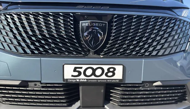 PEUGEOT 5008 1.2 Hybrid GT Exclusive