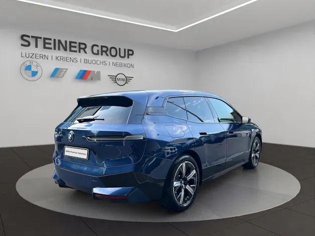 BMW iX xDrive40