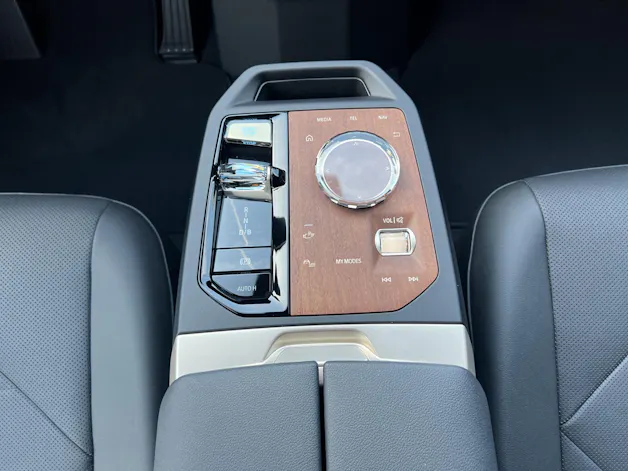 BMW iX xDrive40